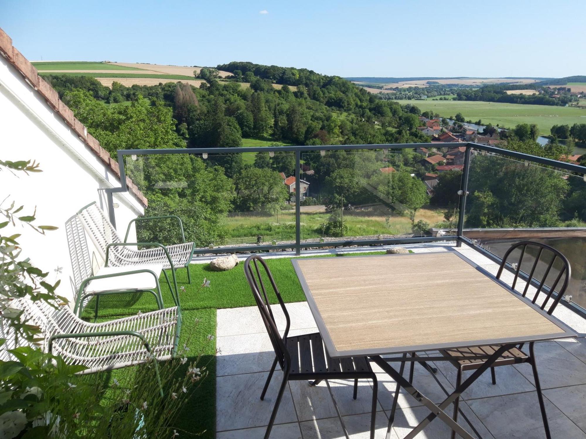 B&B Chez Fouchs - Chambre D'Hotes Dun-sur-Meuse Eksteriør bilde