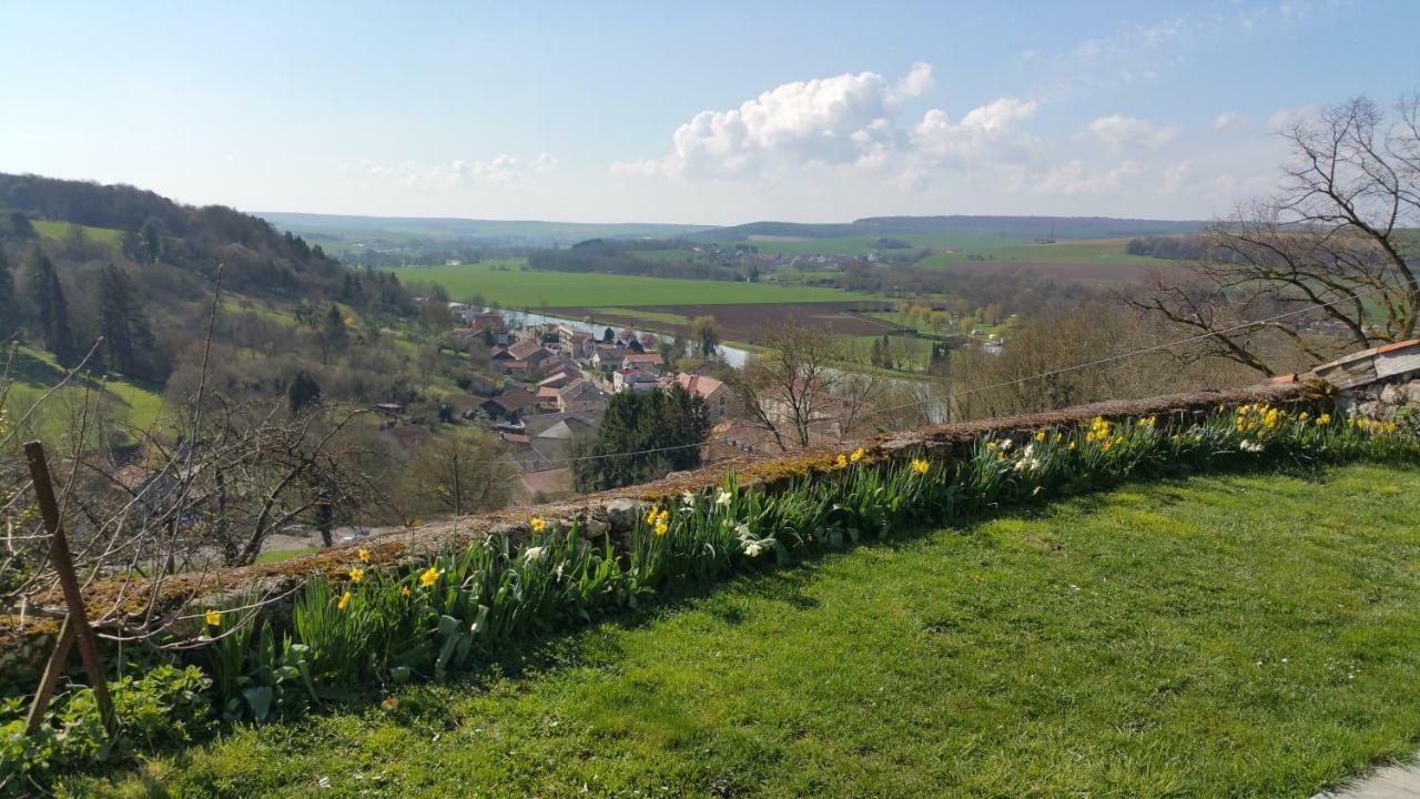 B&B Chez Fouchs - Chambre D'Hotes Dun-sur-Meuse Eksteriør bilde