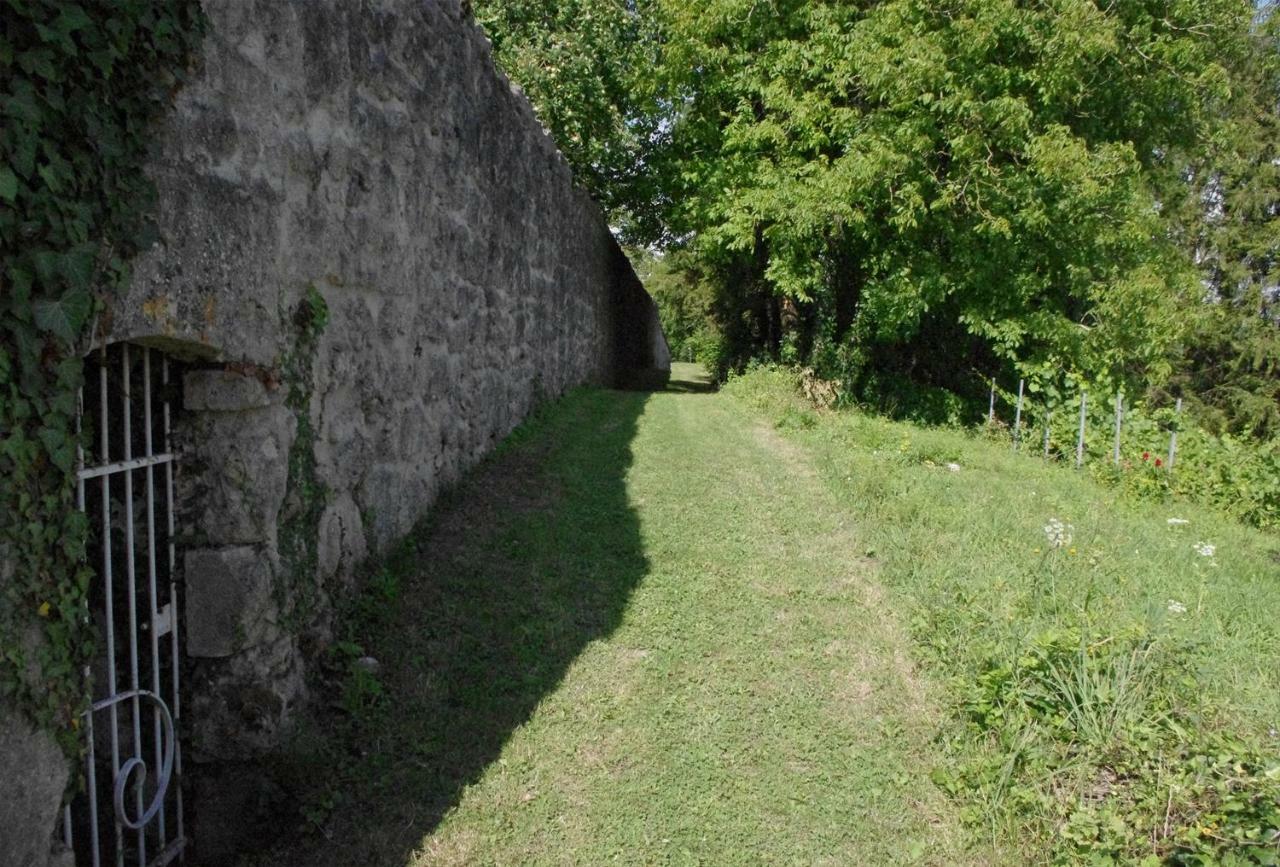 B&B Chez Fouchs - Chambre D'Hotes Dun-sur-Meuse Eksteriør bilde